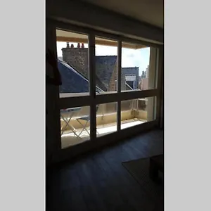 https://grand-studio-de-charme-accs-plage-du-sillon.inbrittany.com