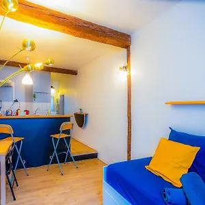 https://cosy-beautiful-studio-heart-of-saint-germain-des-pres.fr-paris.fr