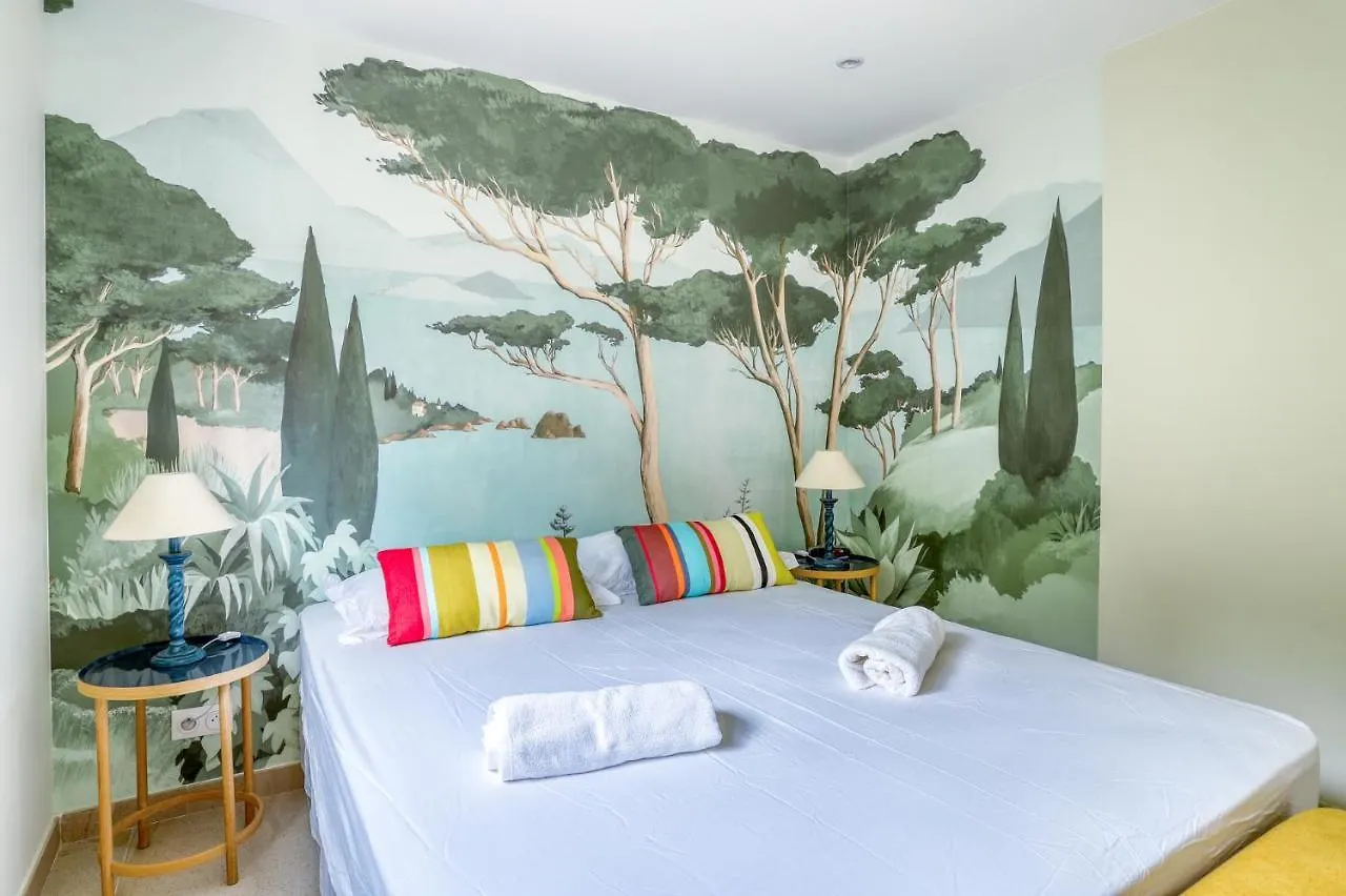 Superbe T4 -Vue Mer- Tout Confort Refait A Neuf! Bormes-les-Mimosas France