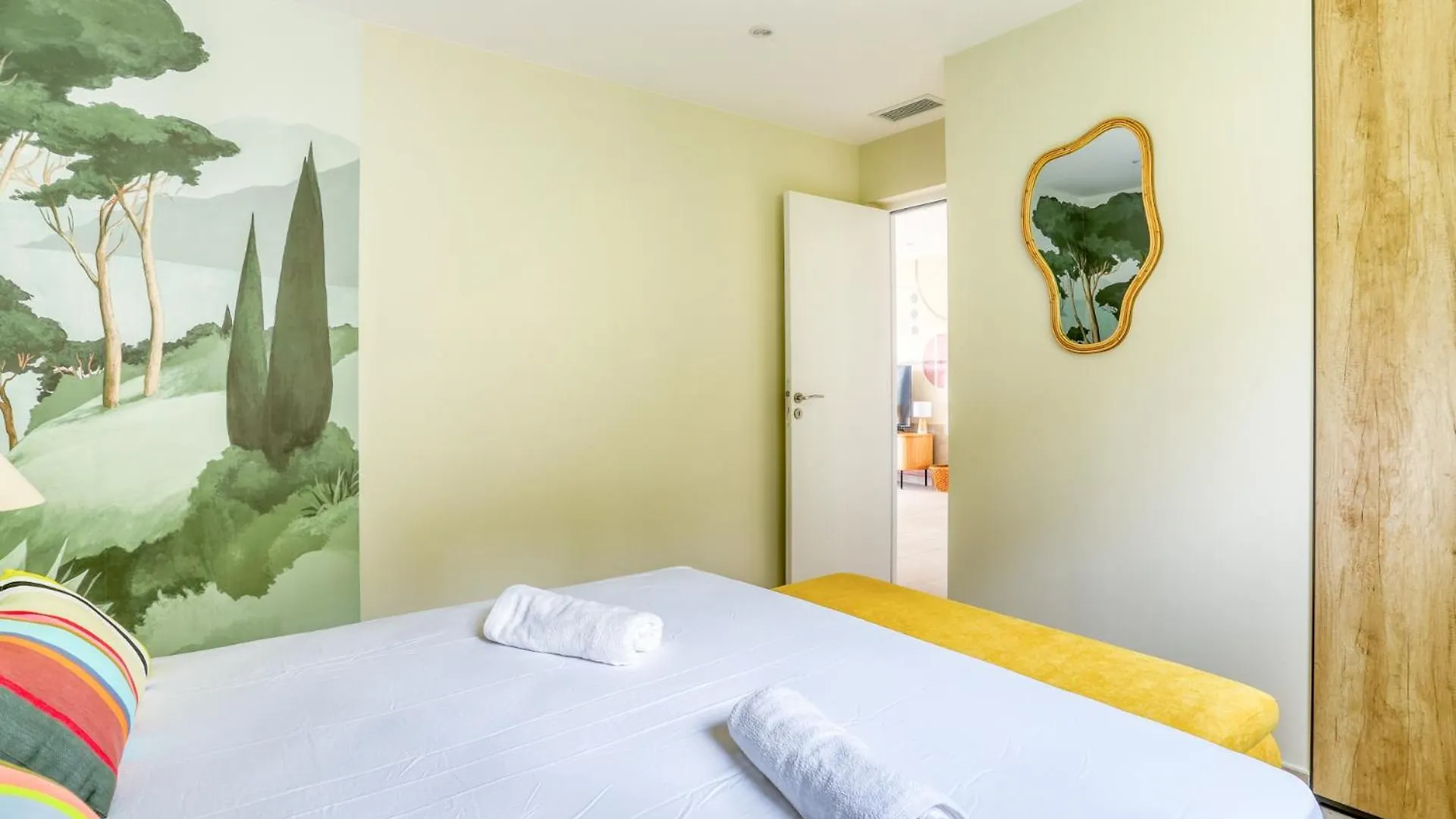 Superbe T4 -Vue Mer- Tout Confort Refait A Neuf! Bormes-les-Mimosas Apartment