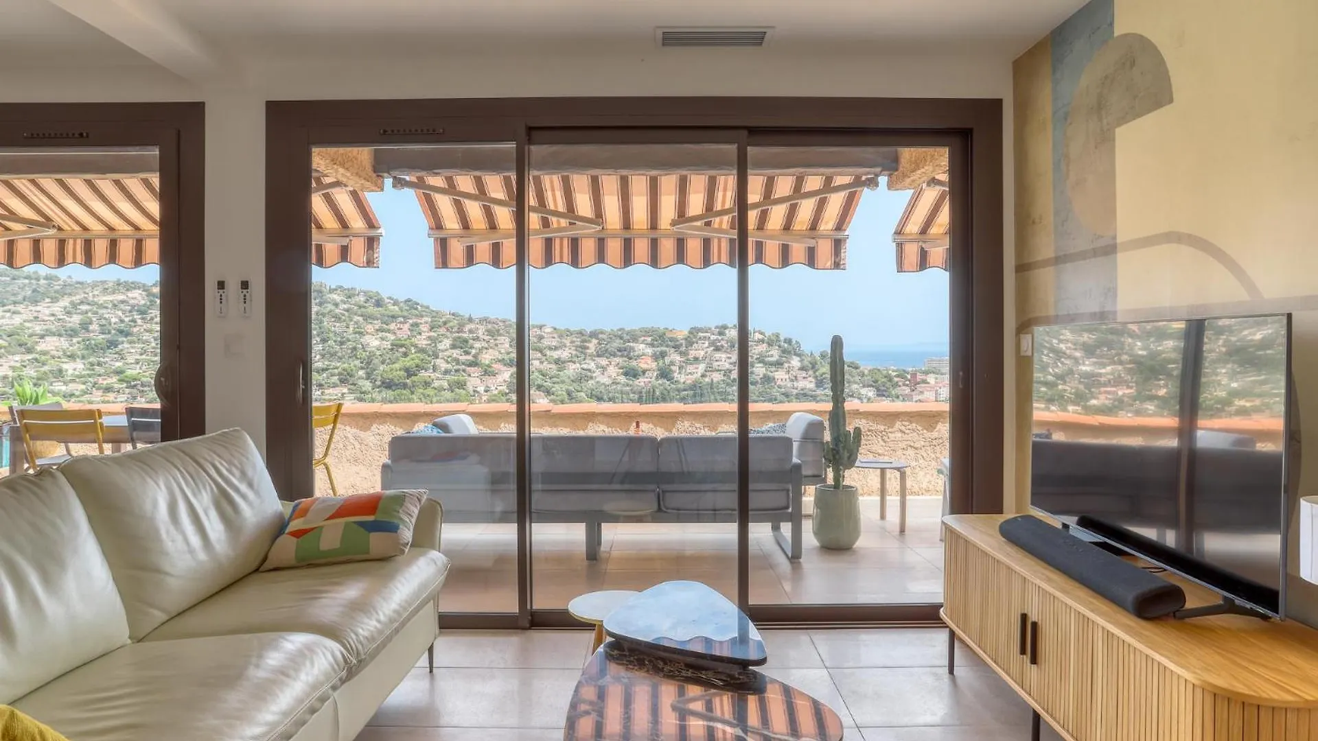 Apartment Superbe T4 -Vue Mer- Tout Confort Refait A Neuf! Bormes-les-Mimosas France