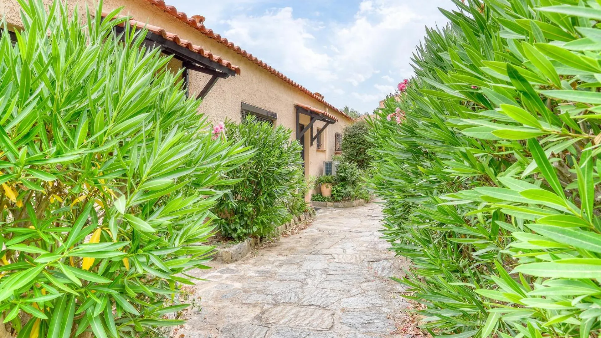 Superbe T4 -Vue Mer- Tout Confort Refait A Neuf! Bormes-les-Mimosas Apartment